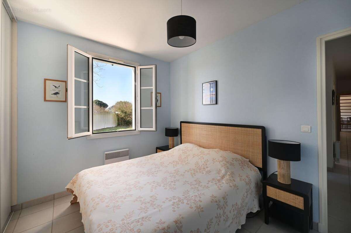 Maison à LES PORTES-EN-RE