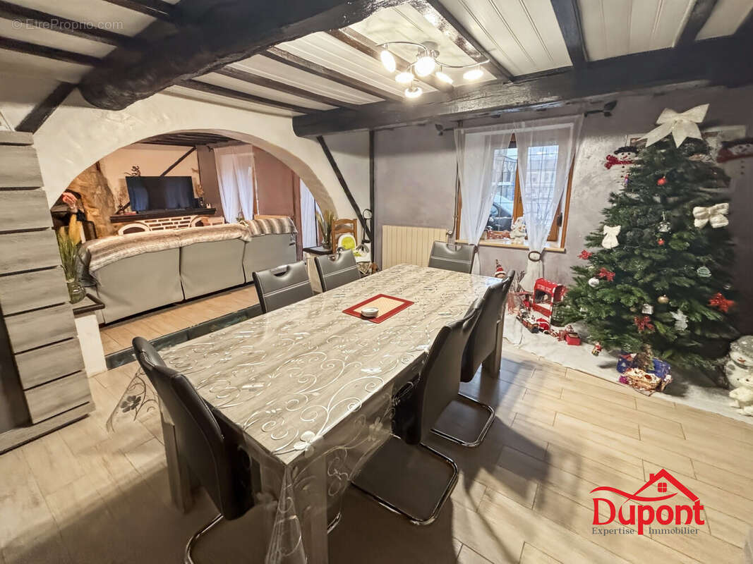 Maison à BOURG-FIDELE