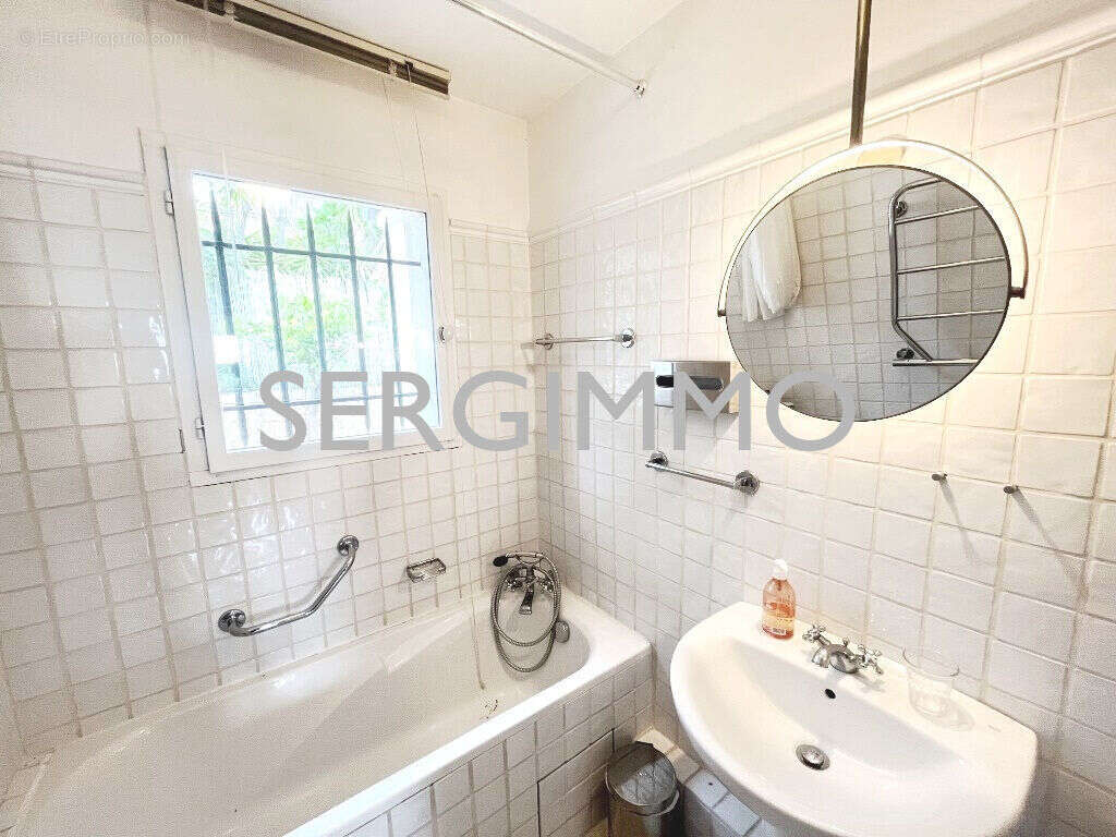 Maison à MONTAUROUX