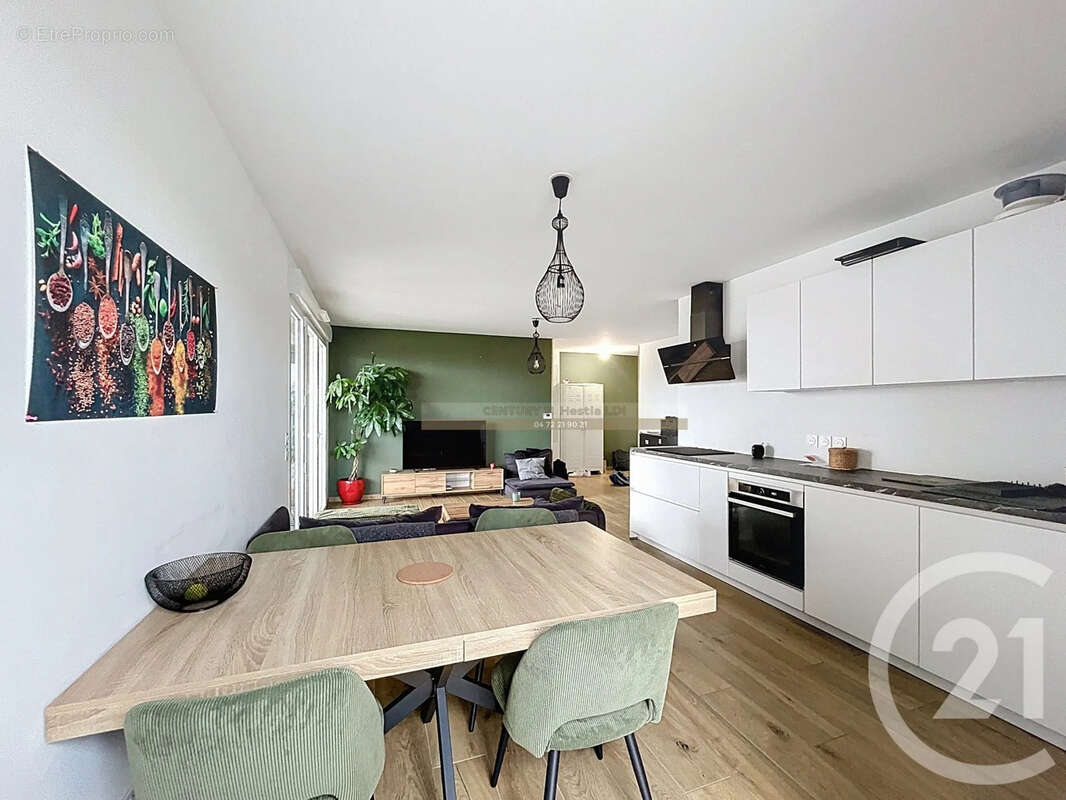 Appartement à DECINES-CHARPIEU