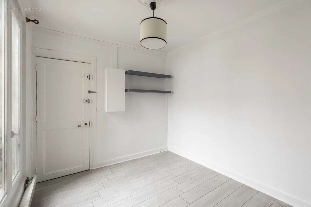 Appartement à PARIS-7E