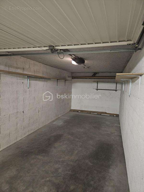 Garage dans copropriété sécurisée - photo 2