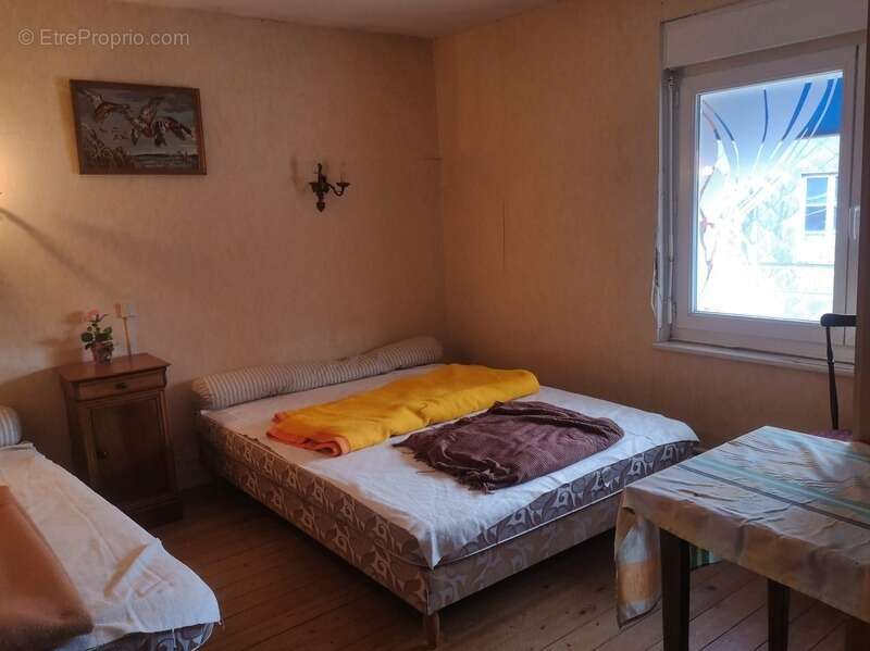 Commerce à BELLOU-EN-HOULME