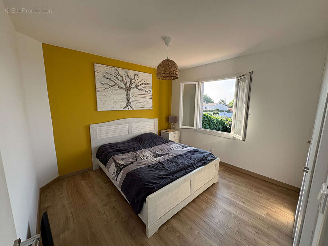 Maison à SAUSSET-LES-PINS