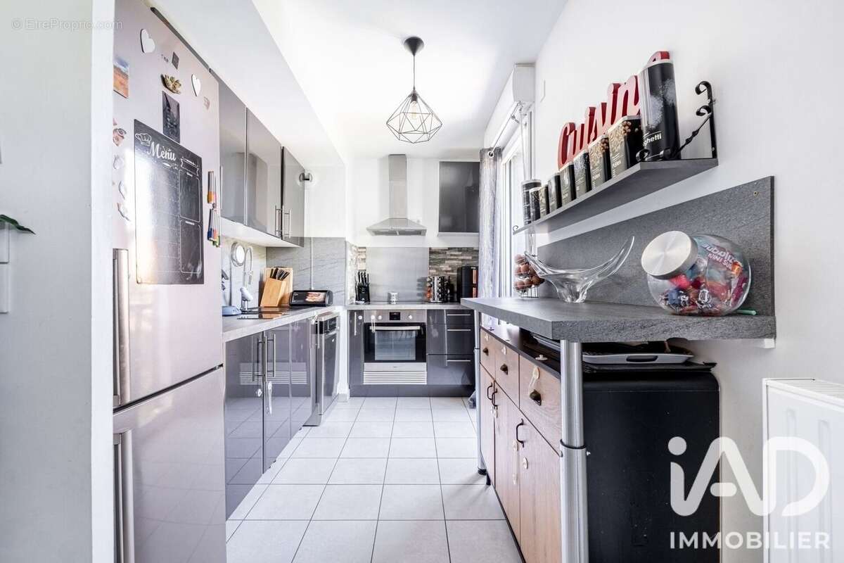 Appartement 64 m² à Dammartin-En-Goele  - photo 2