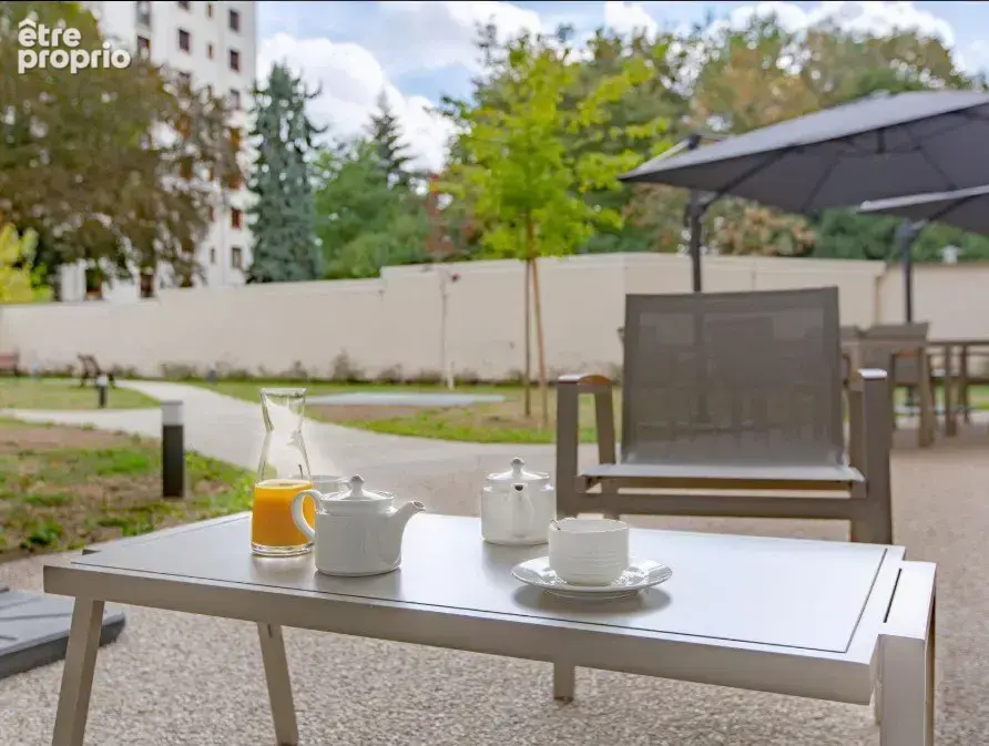 INVESTISSEMENT LOCATIF  Orléans  Résidence Seniors Les Bords de Loire  6.11% de rentabilité - photo 12