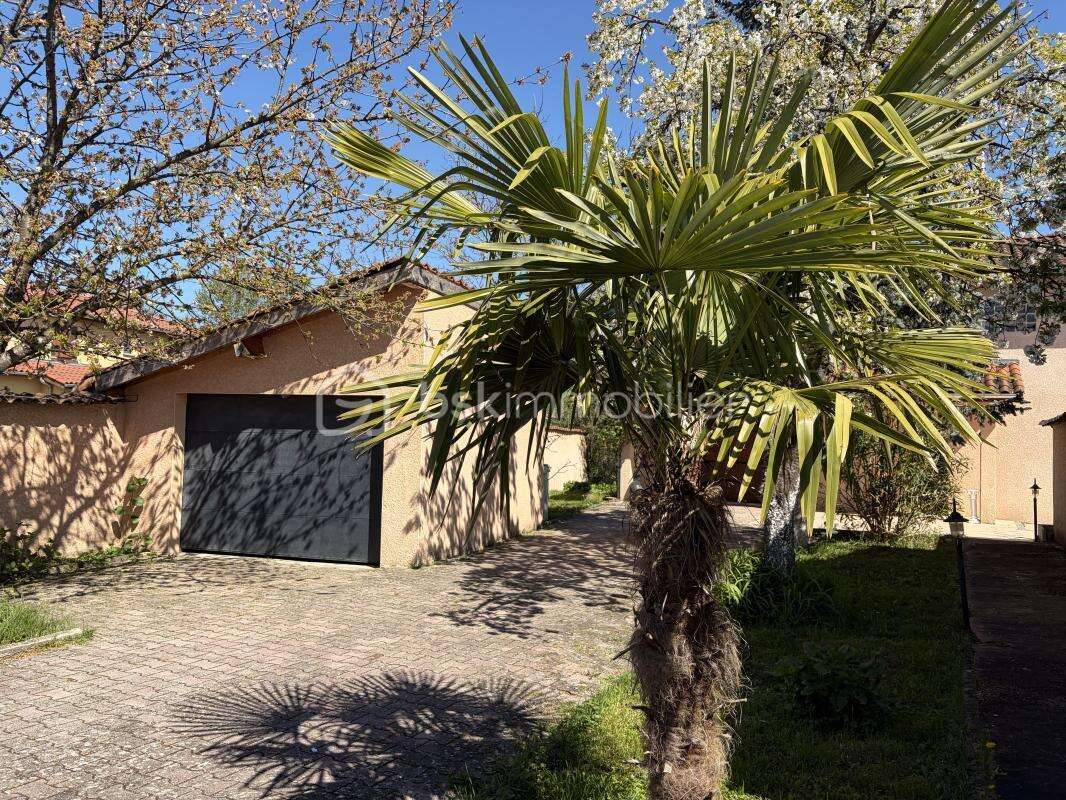 Maison à LA VERPILLIERE