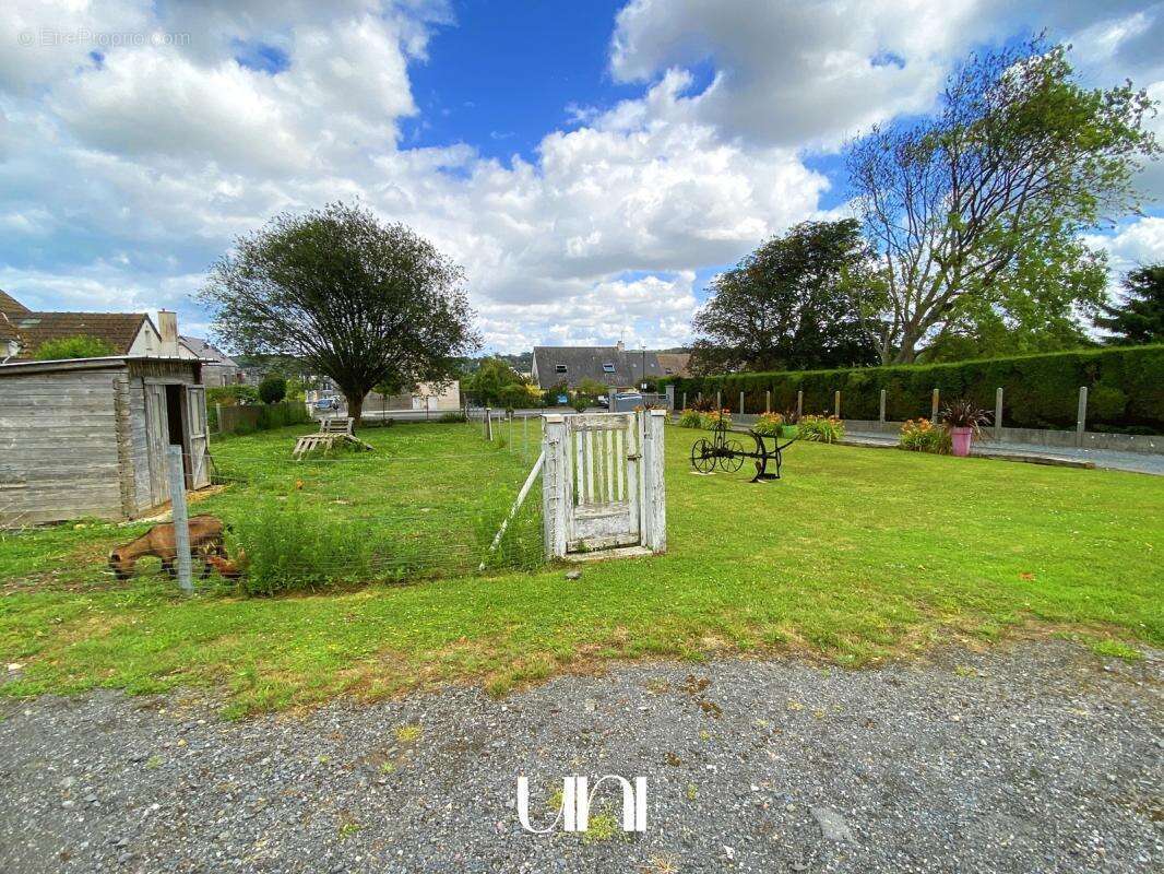 Maison à PORT-EN-BESSIN-HUPPAIN