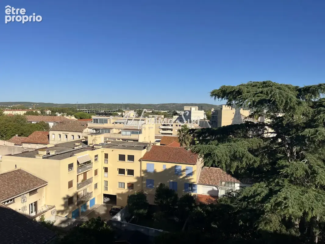 Appartement t4 de 110 m2 - ascenseur - terrasses - cellier - garage - photo 23
