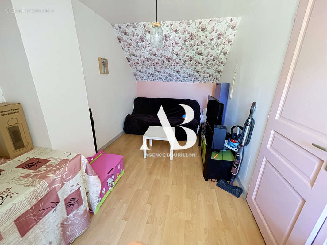 Entre Nangis et Melun, Coup de cœur assuré ! Maison indépendante avec vaste réception et 5 chambres ! - photo 17