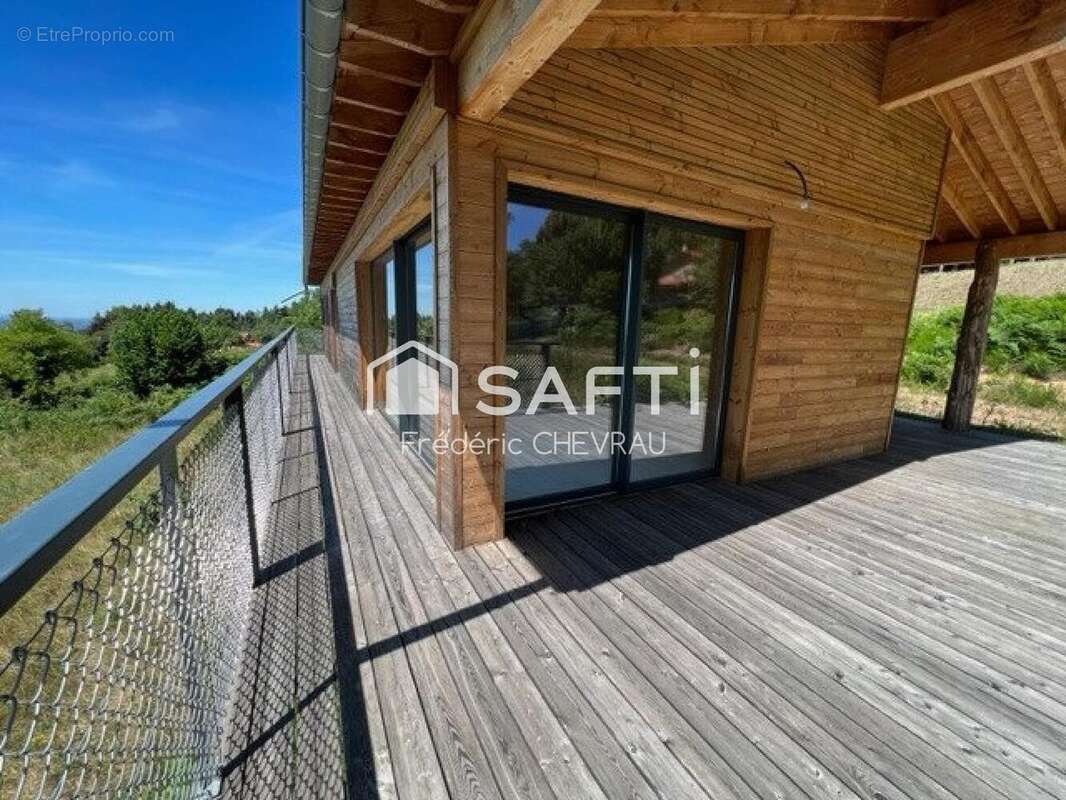 Maison 135 m² à Ecoche  - photo 5