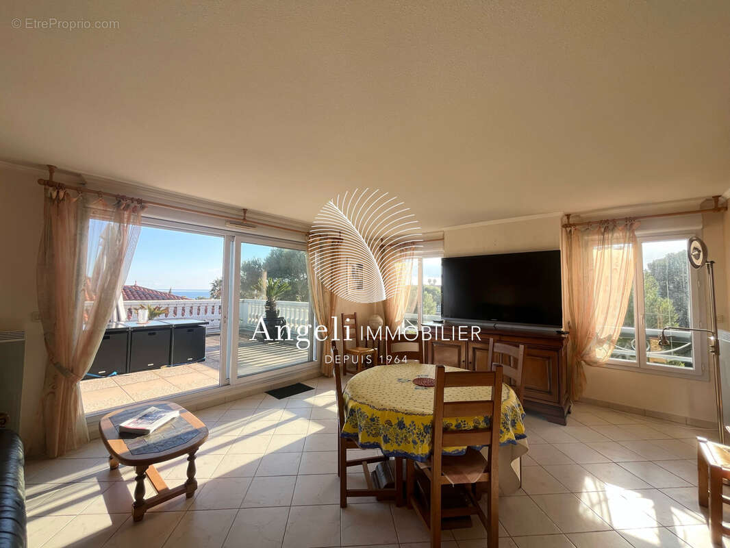 Appartement à FREJUS
