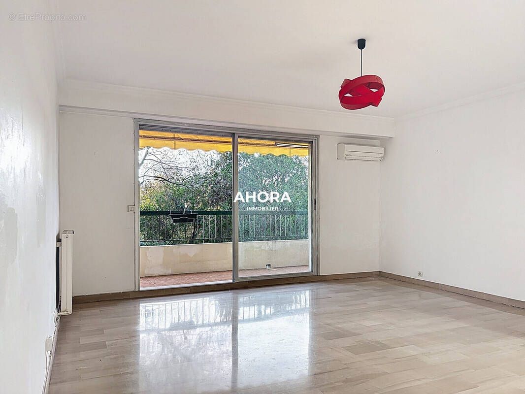 Appartement à MARSEILLE-9E