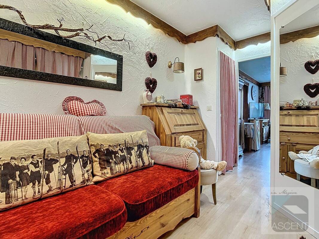 Entrée avec grand dressing - Appartement à MEGEVE