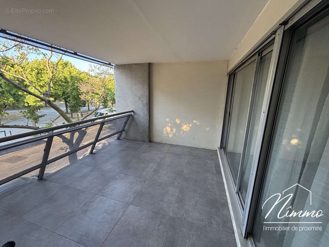 Nimes saint cesaire grand appartement de type 2 avec cave et terrasse en exclusivite - photo 4