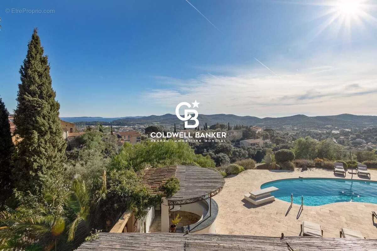 Maison à BORMES-LES-MIMOSAS