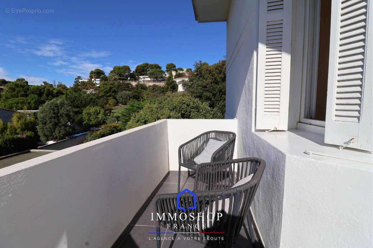 Appartement à MARSEILLE-7E