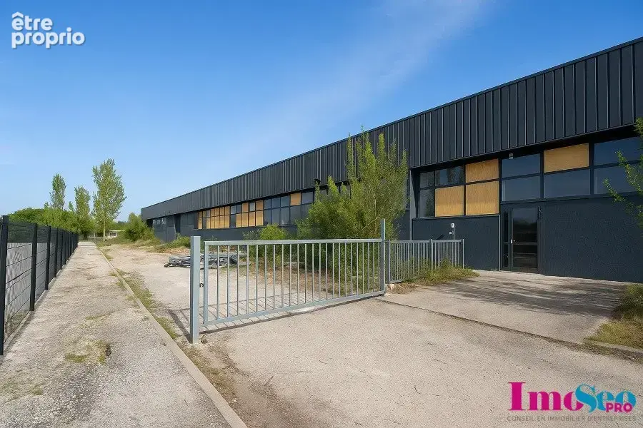 Entrepôt à vendre - photo 4