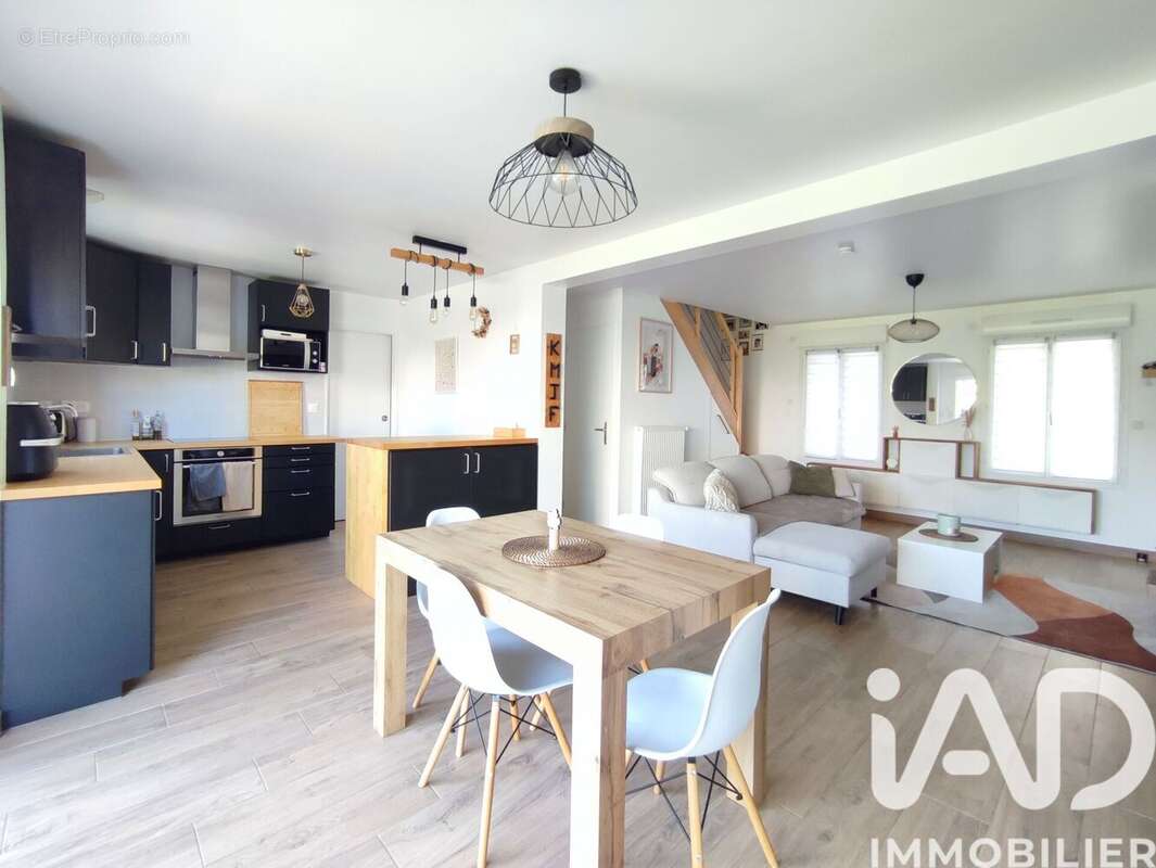 Photo 2 - Maison à SOLERS
