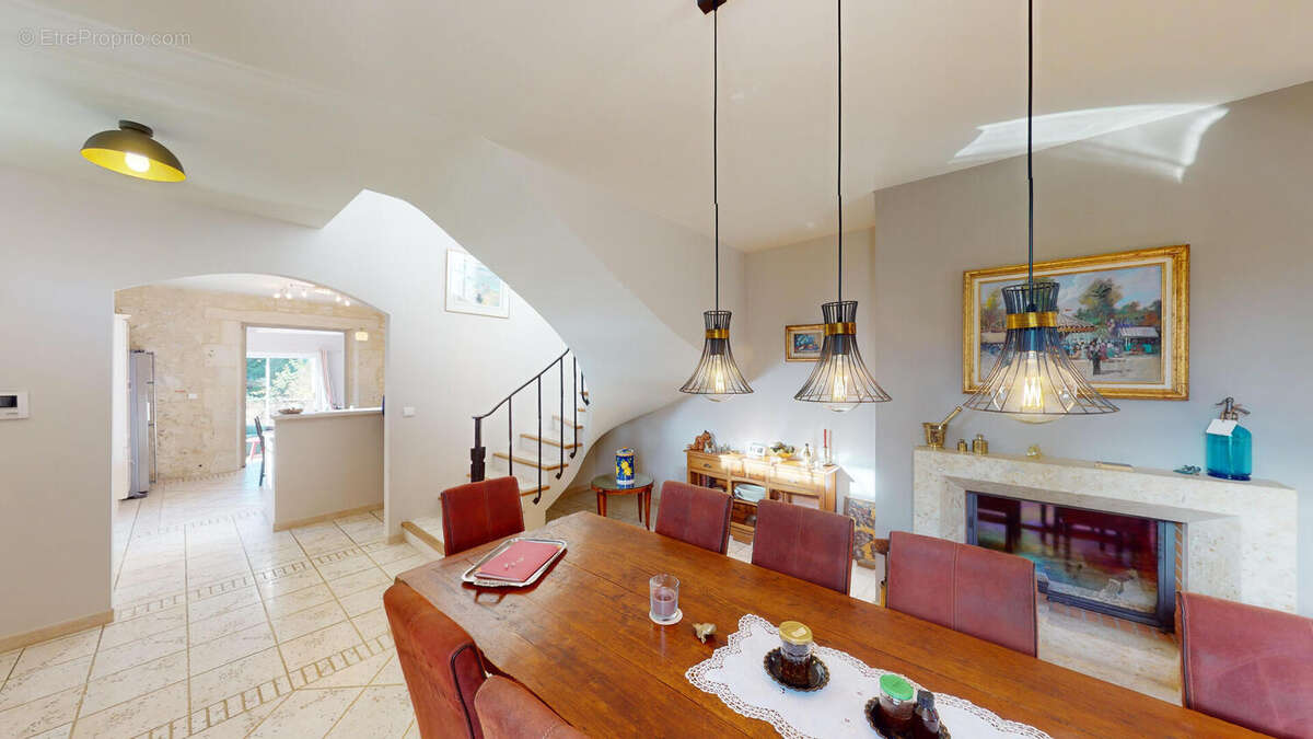 photo933f04245c4ac916d675313e9a09aeeb - Maison à CASTERA-VERDUZAN