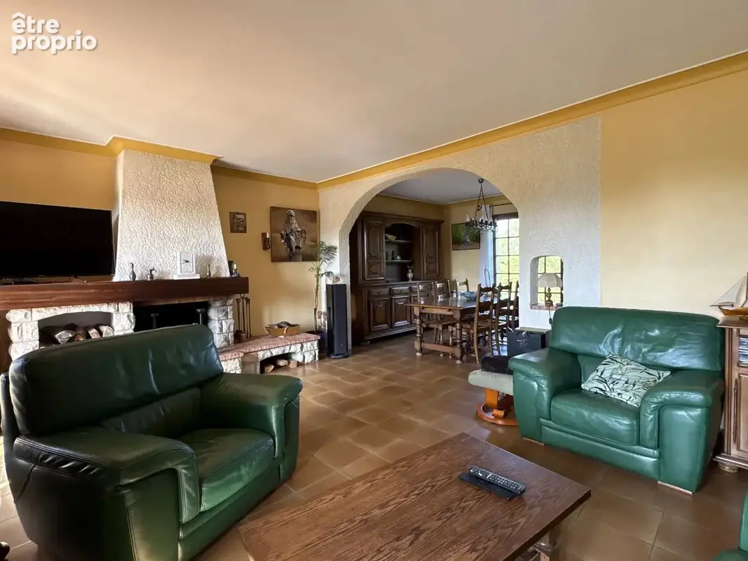 La salvetat saint-gilles - maison t6/7 - photo 7