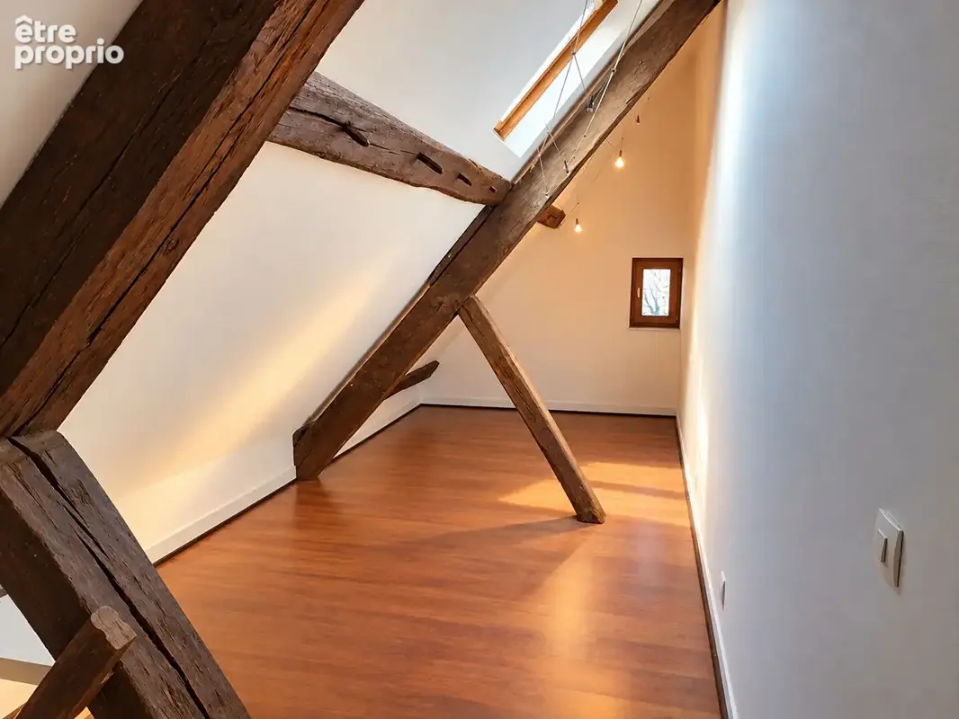 Troyes - studio 29 m² avec mezzanine - 66 000  - un studio qui prend de la hauteur - photo 5