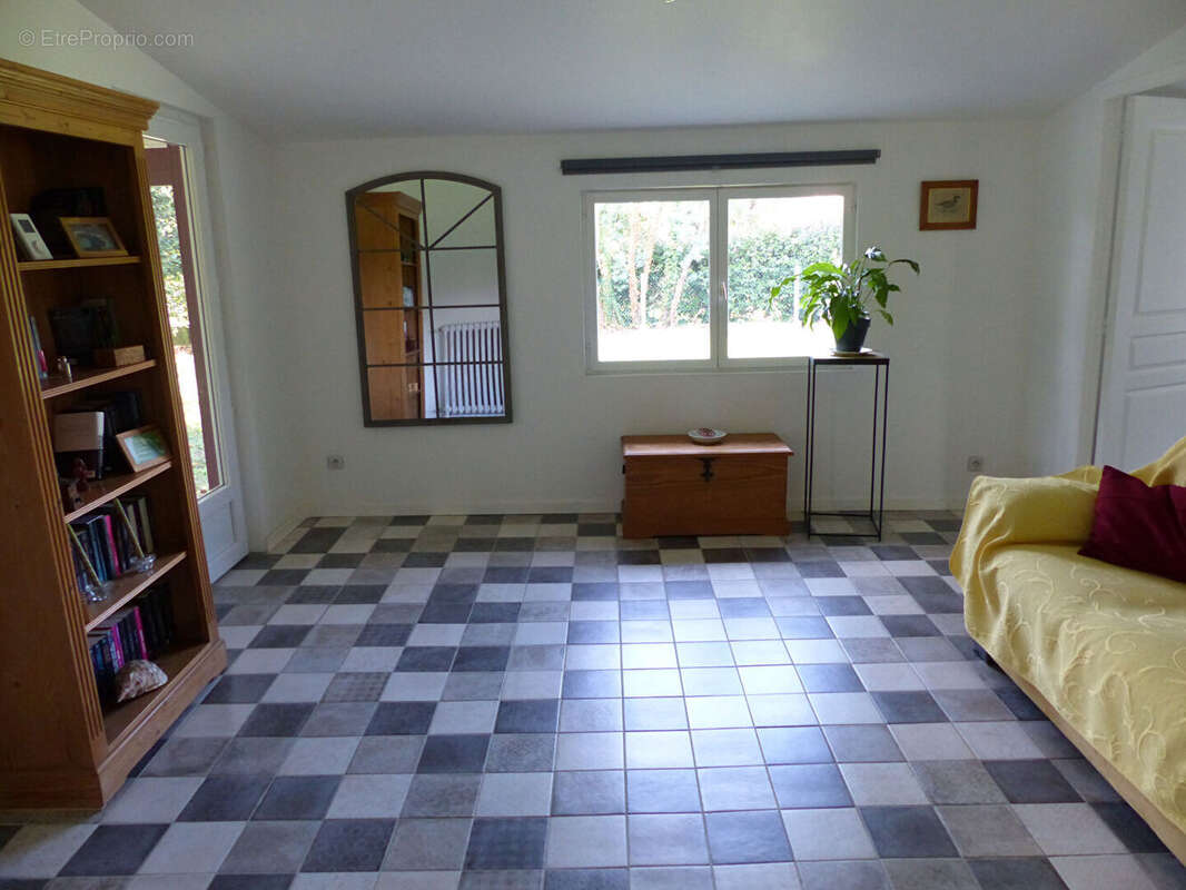 Villa rénovée de 6 pièces sur 1150 m² de terrain, HABAS centre bourg - photo 2