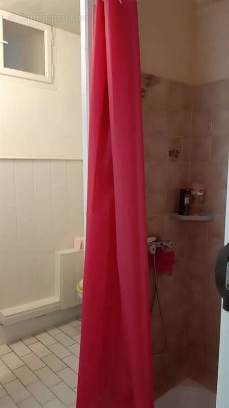 Appartement à EAUX-BONNES