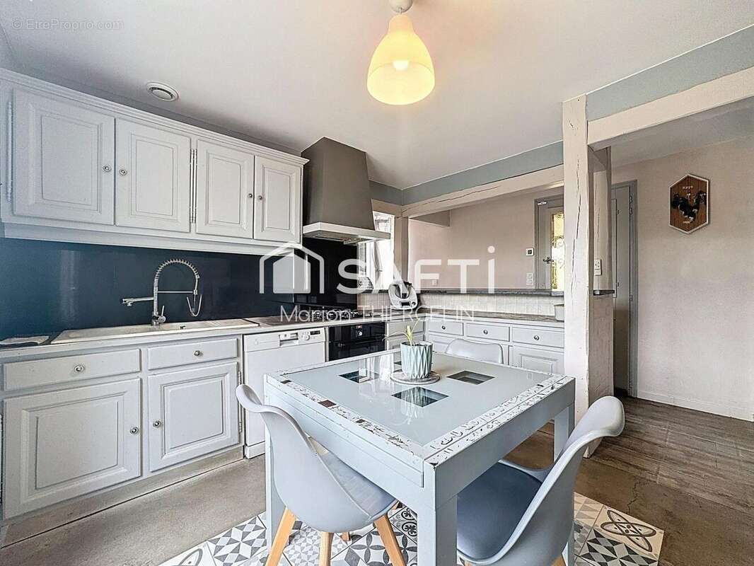 Photo 4 - Maison à NEUVILLE-AUX-BOIS