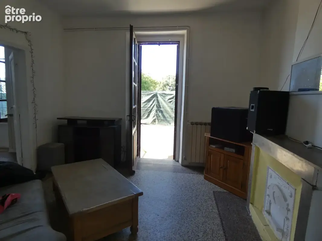 Alès , proche centre ville Maison louée avec deux appartements - photo 6
