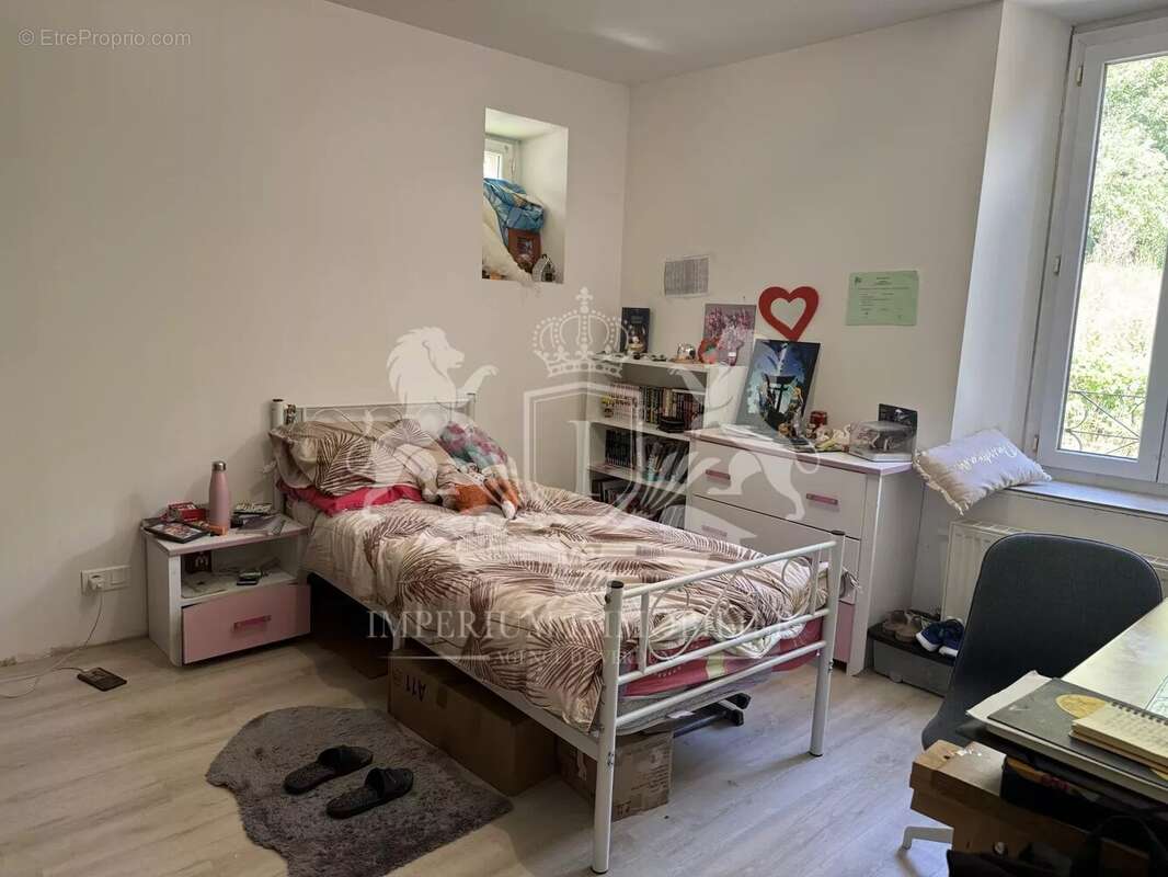 Maison à BELLEVILLE-SUR-MEUSE