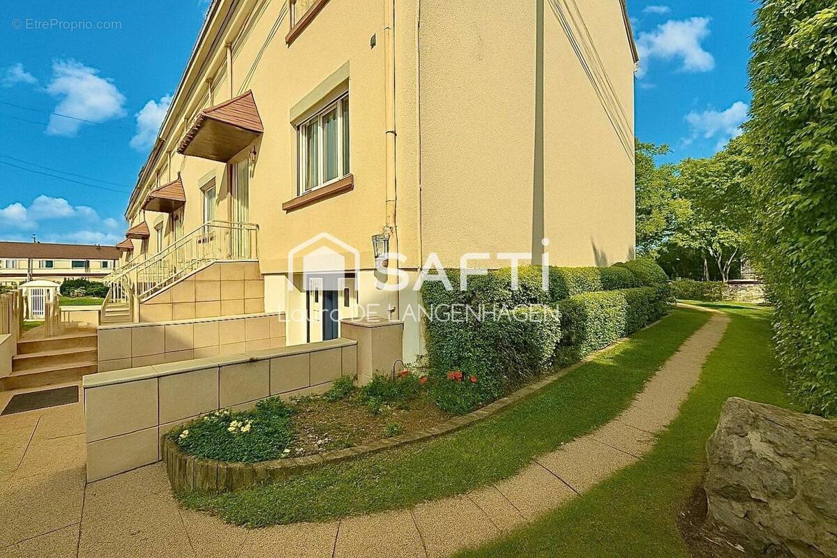 Photo 1 - Maison à LA FERTE-BERNARD