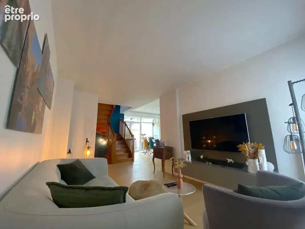 Le charme  d'une maison avec les avantages d'un appartement au coeur de Dijon ! - photo 7