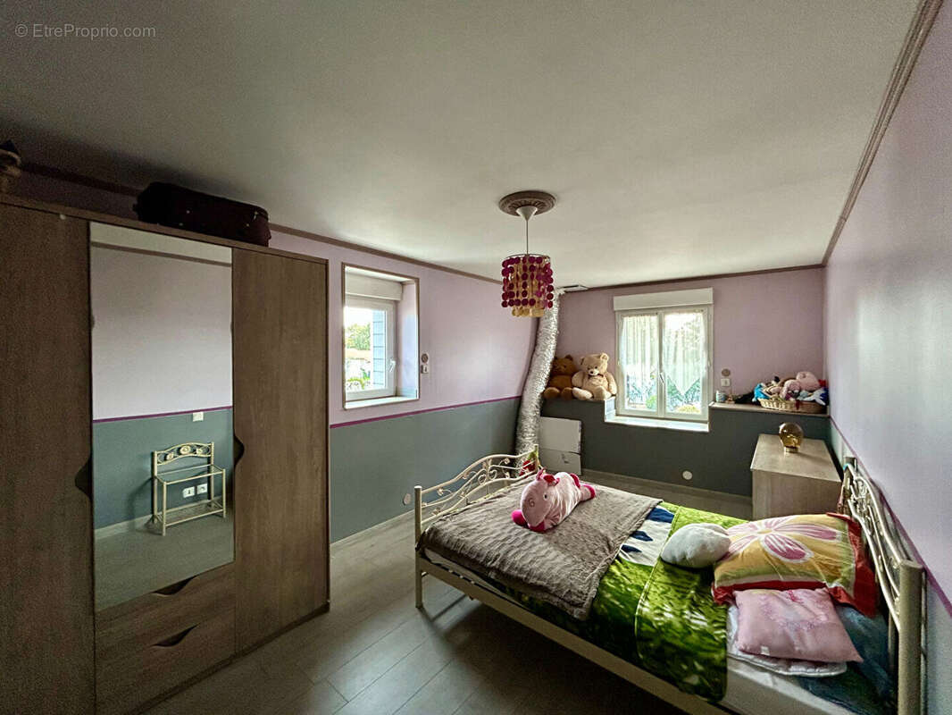 Maison La Creche 7 pièce(s) 195.05 m2 - photo 6