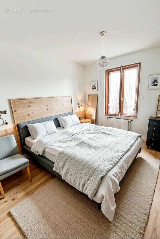 Maison à BRUAY-LA-BUISSIERE