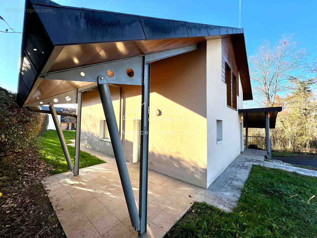 Maison à CRAN-GEVRIER