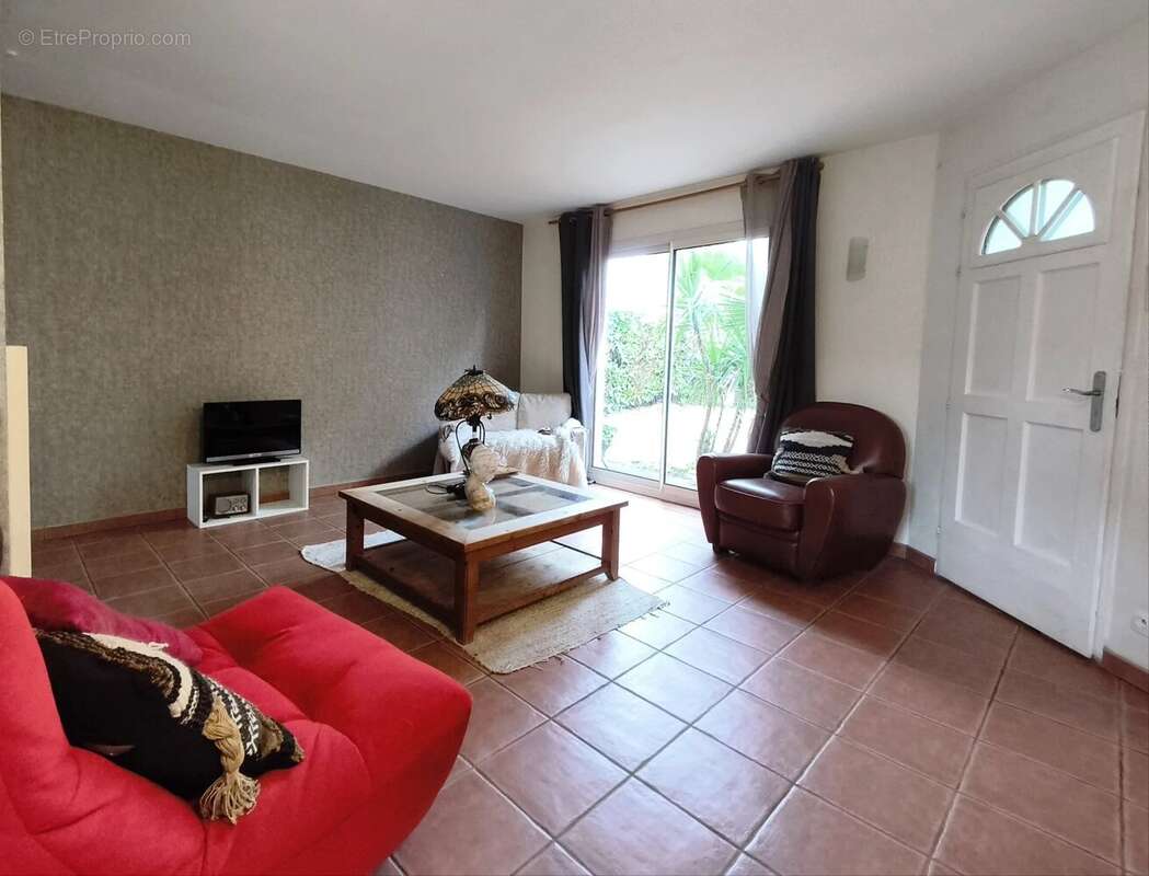 Maison à VOUNEUIL-SOUS-BIARD