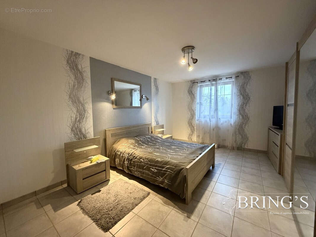 Maison à FLEVILLE-LIXIERES