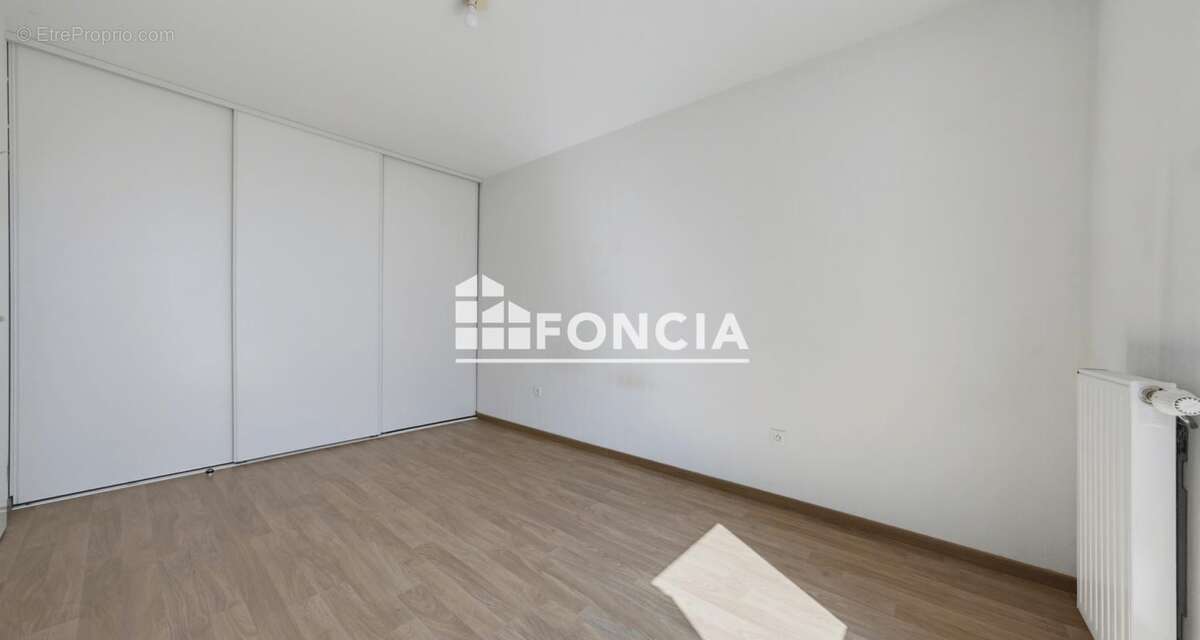 T2 vendu libre centre ville - photo 11