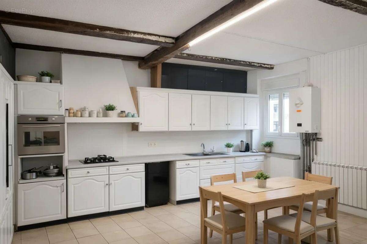 Maison à VILLENEUVE-SUR-BELLOT