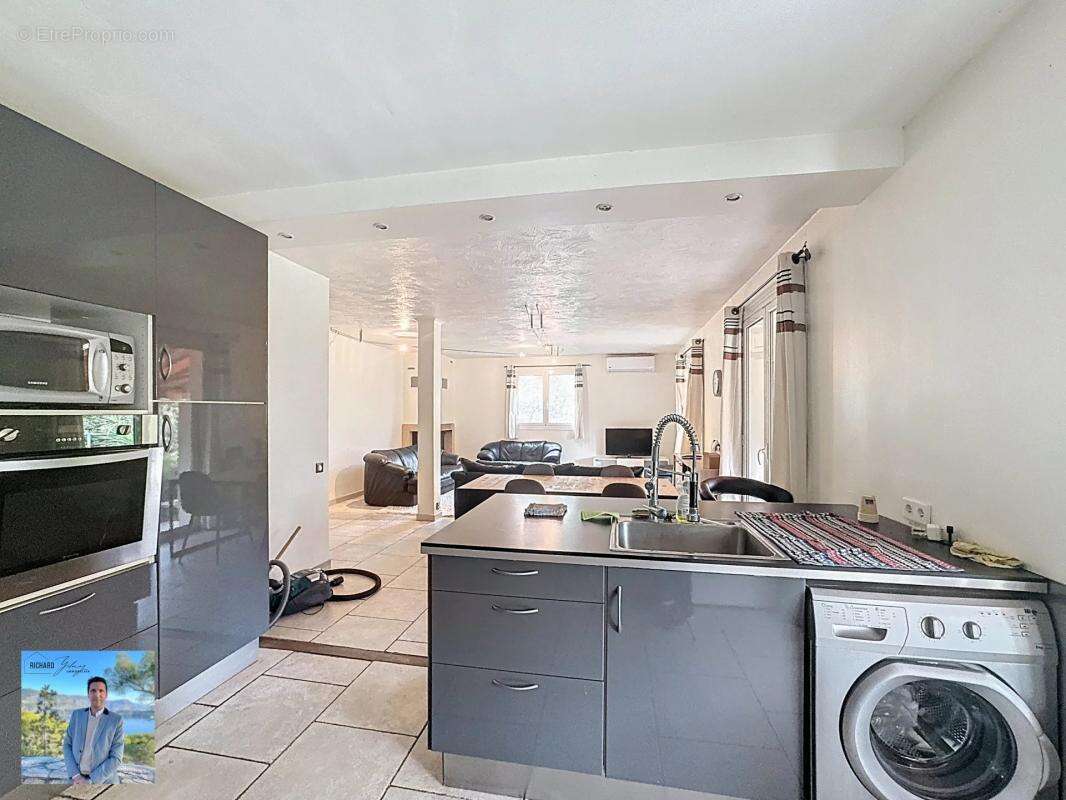 Maison à SAINT-JEANNET