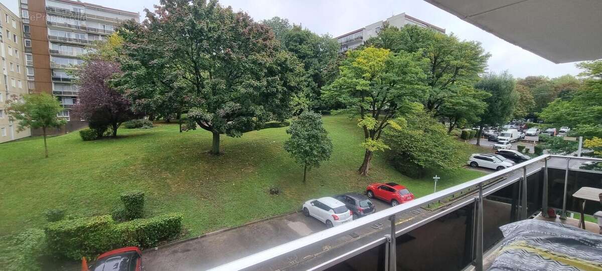 Appartement à LIVRY-GARGAN