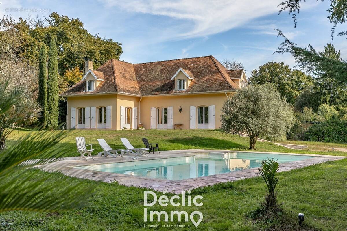 Maison à LATRESNE