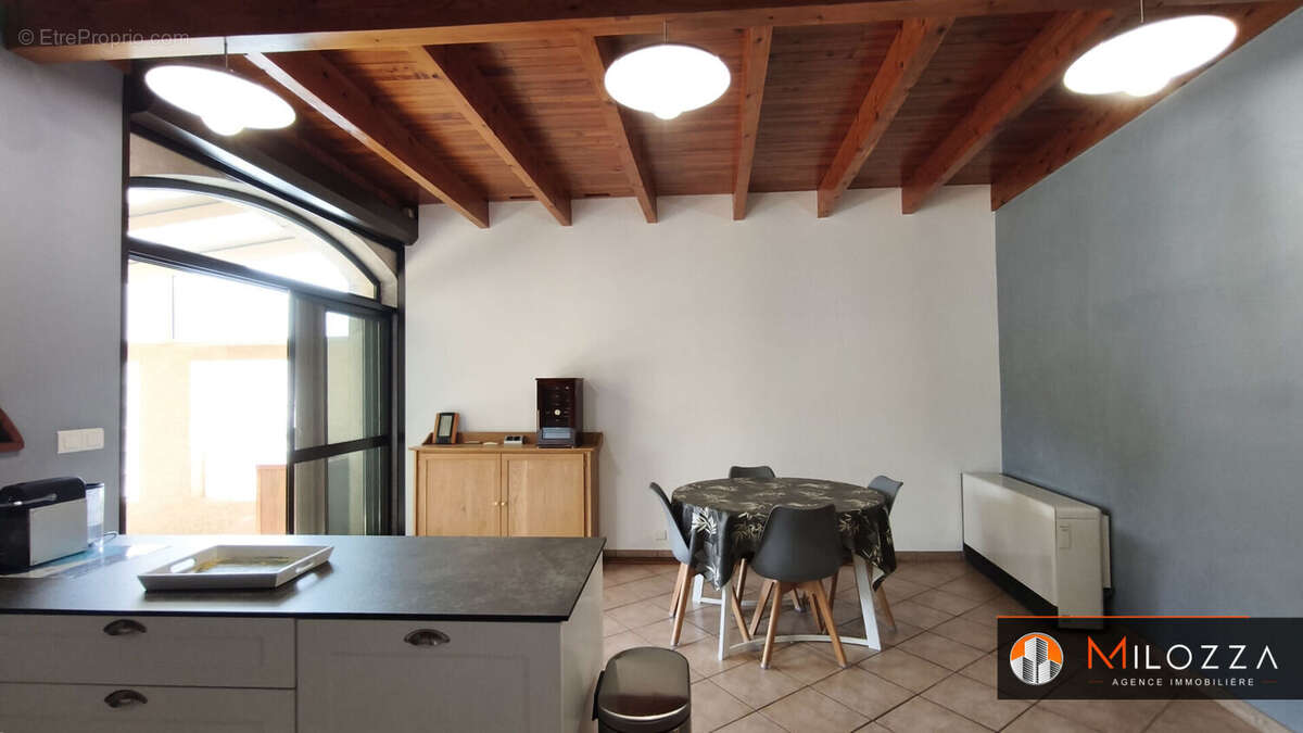 Appartement Heyrieux 4 pièce(s) 114.9 m2 - photo 4