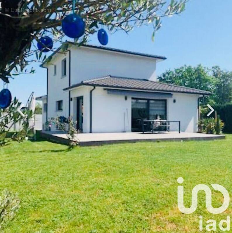 Photo 1 - Maison à AMBARES-ET-LAGRAVE