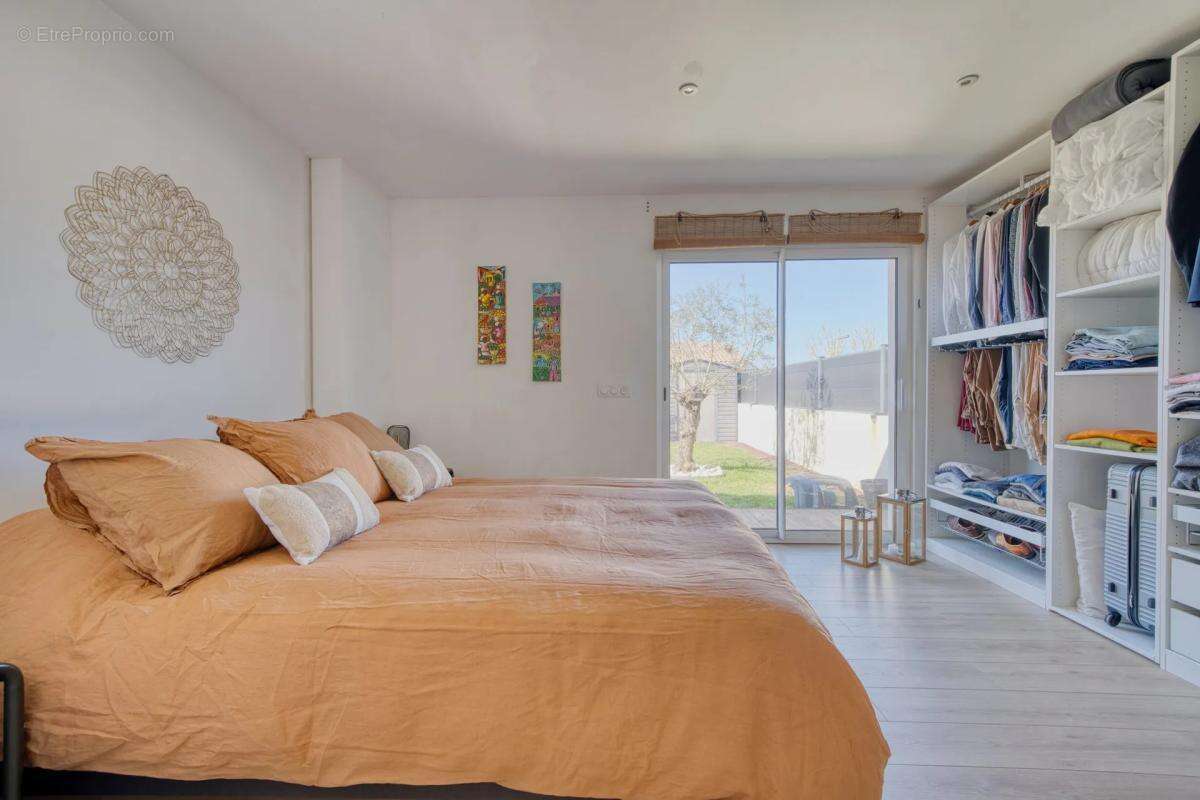 Maison moderne 95m² avec jardin et piscine à Saint-Agnant - photo 20