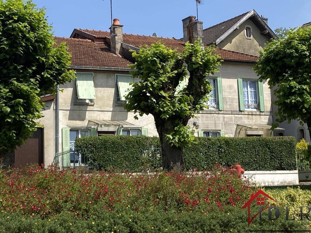 Maison à WASSY