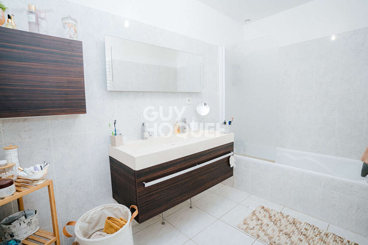 Appartement à VILLENEUVE-DE-LA-RAHO