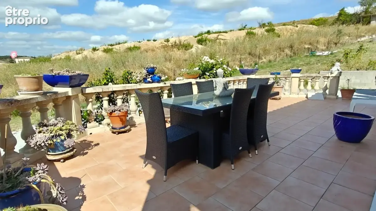 Limoux - Villa en position dominante - Terrain de 3700m2- Piscine et cuisine d'été - photo 12