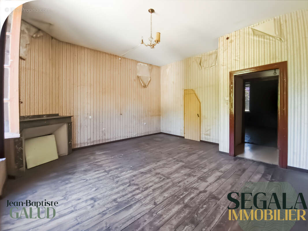 Maison à BLAYE-LES-MINES